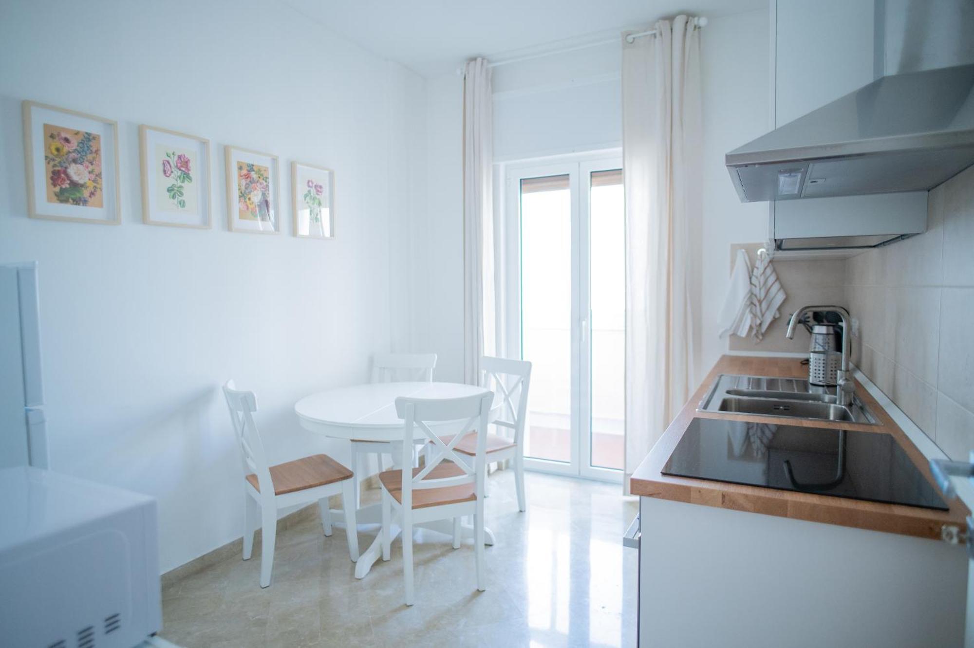 Dall'Arca Apartments Bari Esterno foto
